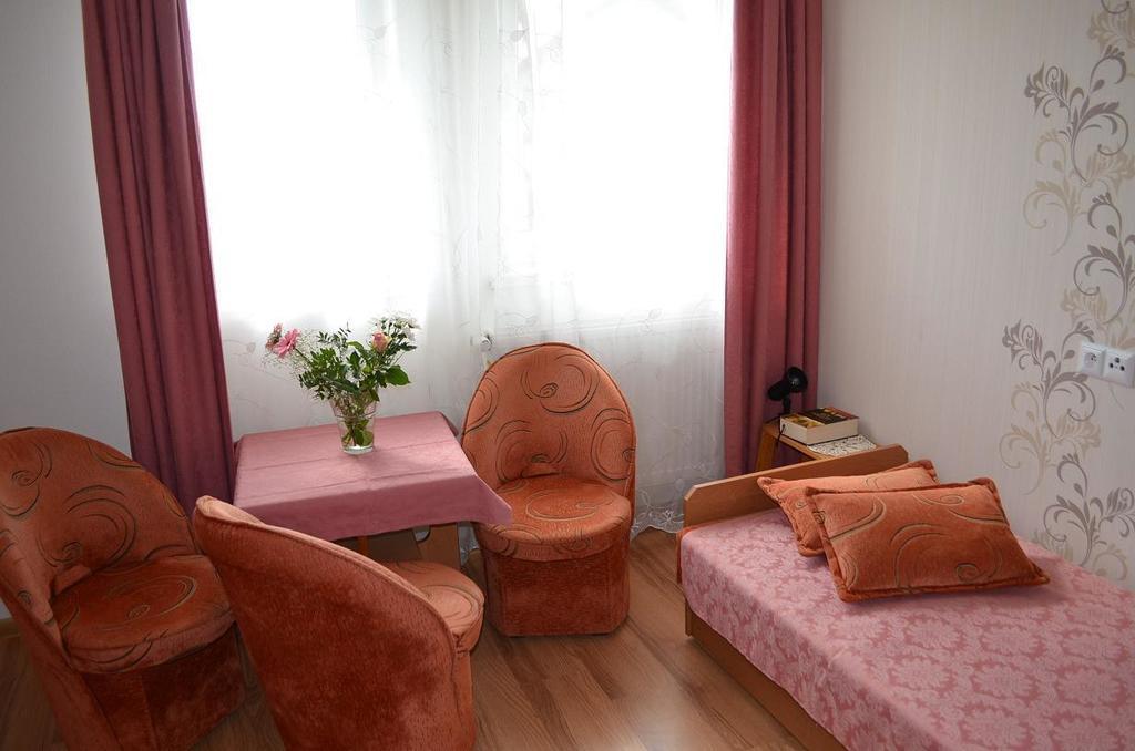 Dom Goscinny "Berberys" Rewal Oda fotoğraf